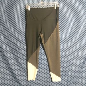 VOGO Athletica - Women's black, charcoal and white mid waist leggings. Size - M
